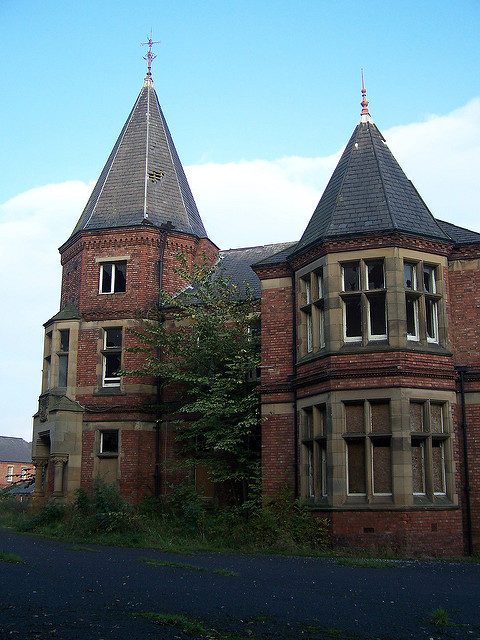 The abandoned Hampshire County Lunatic Asylum. Photo Credit