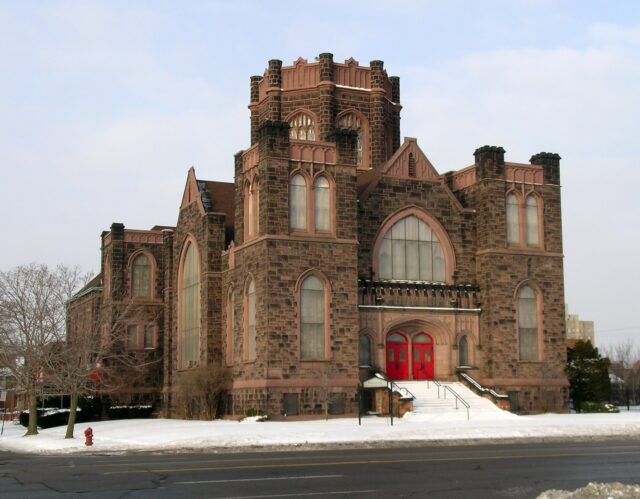 Exterior of Woodward Avenue Presbyterian Church