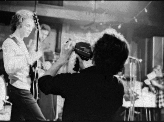 Pat Ivers of Metropolis Video shooting Orchestra Luna at CBGB’s in 1975. Author: MichaelDOwen CC BY-SA 3.0