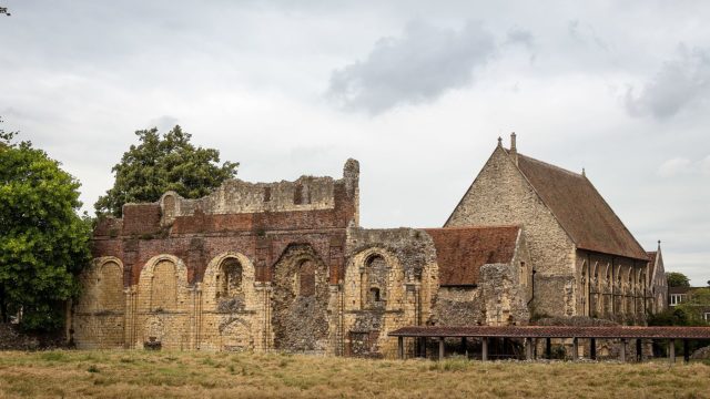 Like many other abbeys, it functioned until the Dissolution of the Monasteries. Author: Rafa Esteve. CC BY-SA 4.0