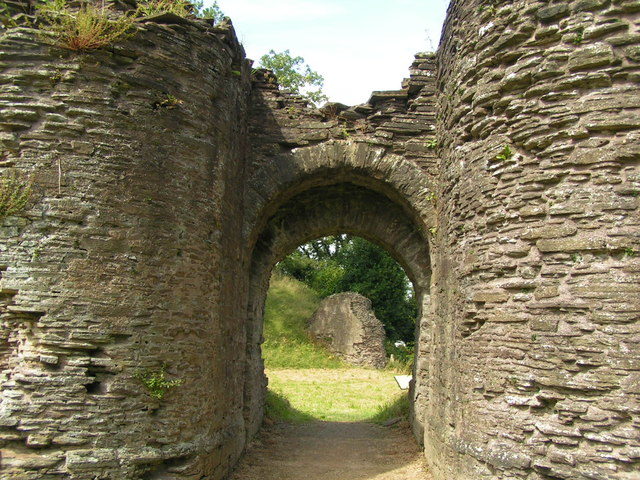 The gatehouse/ Author: andy dolman – CC BY-SA 2.0