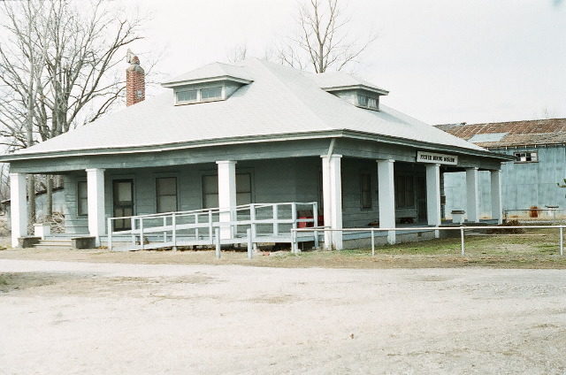 The former Tri State Zinc and Lead Ore Producers Association Office was on the National Register of Historic Places, 2008. The building was destroyed by arson in April 2015/ Author: Tim Dowd – CC BY 3.0