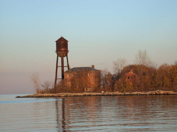 The iconic water tower. Author: Pequotio CC BY-SA 2.0