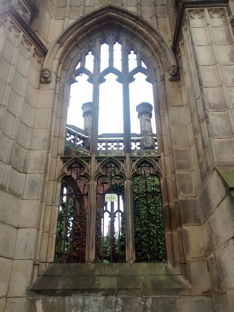 The window of St. Luke’s Church. Author: Andrew Bowden CC BY-SA 2.0