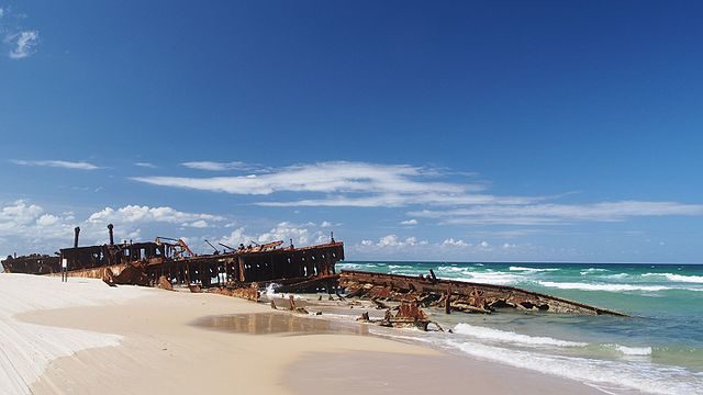 Entering in the wreck is prohibited/ Author: Simondg16 – CC BY-SA 4.0