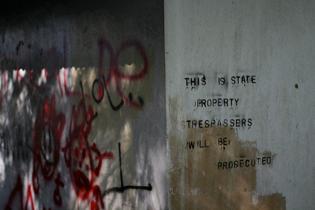 A little warning on the wall. Author: Brian Jeffery Beggerly CC BY 2.0