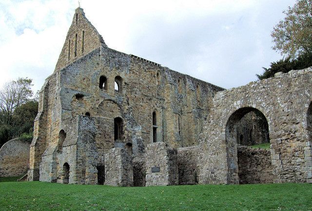 Like many other monasteries, the abbey was also deserted in the time of the Dissolution of the Monasteries. Author: Jim Linwood. CC BY 2.0