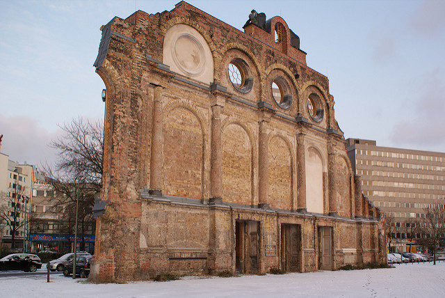 Surviving portion of the train station. Author: TijsB CC BY-SA 2.0