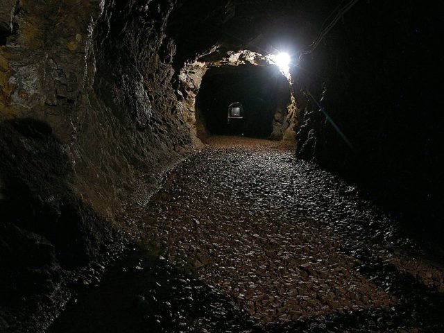 The unfinished portion of the tunnel. Author: Dariusz Cierpiał CC BY-SA 3.0