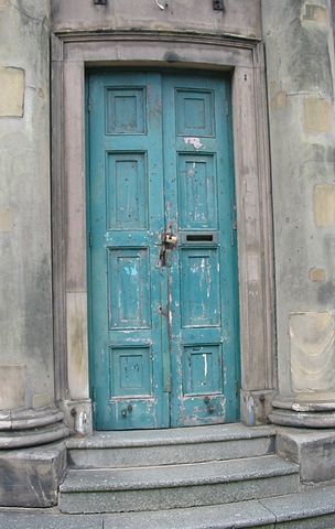 The entrance door