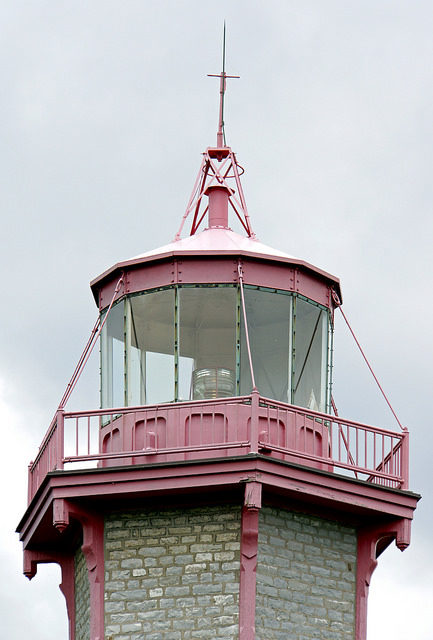 A close-up of the lantern. Author: Dennis Jarvis CC BY-SA 2.0
