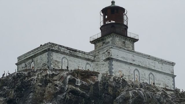 Tillamook Rock Light from up close. Author: MillerJT CC BY-SA 4.0