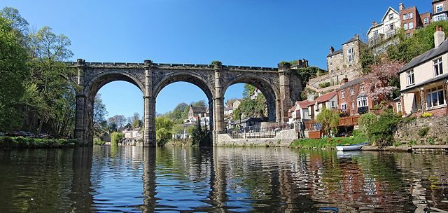 The town of Knaresborough / Author: TJBlackwell – CC BY-SA 3.0