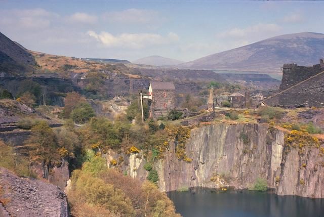 Dorothea Quarry panorama. Author: David Stowell CC BY-SA 2.0