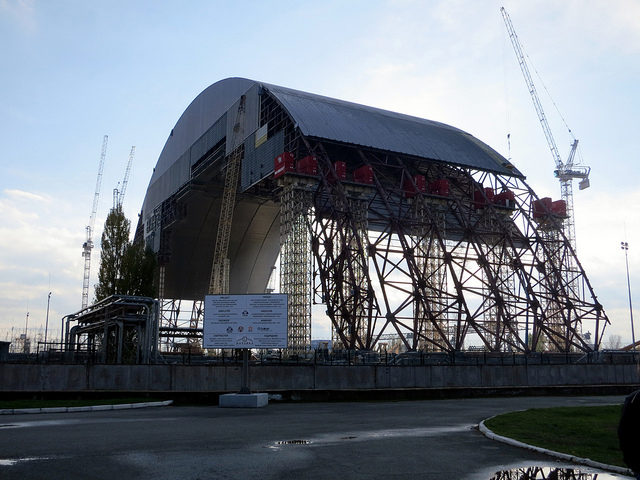 During the construction of the steel cover. Author: Stefan Krasowski CC BY 2.0