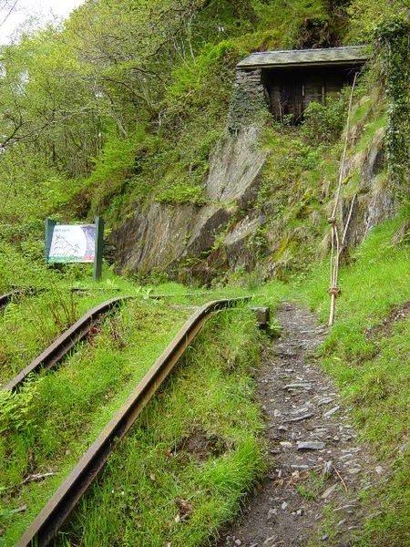 The first incline leading to the quarry. Author: Janine Forbes CC BY-SA 2.0