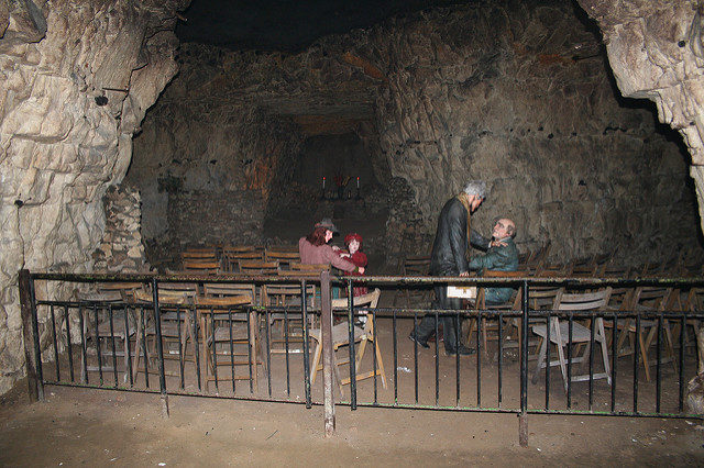 The underground chapel. Author: Jon’s pics CC BY 2.0