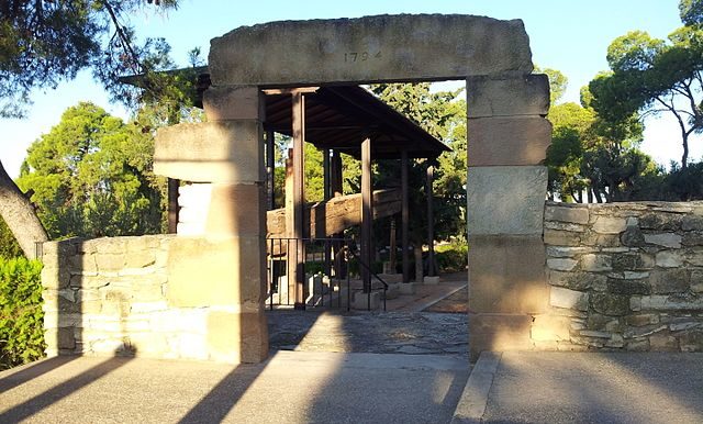 The oil press, now located in the town of Tàrrega. Author: Rwxrwxrwx – CC BY-SA 4.0