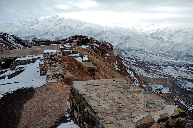 Eagle-eye view from the castle. Author: Alireza Javaheri – CC BY 3.0