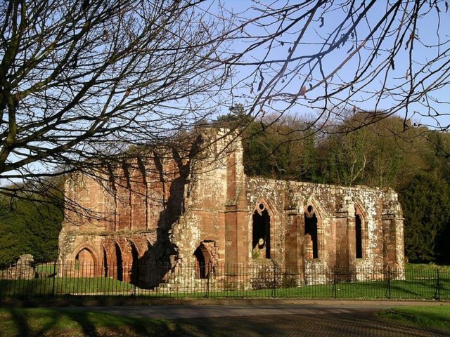 Abbey’s former infirmary. Author: Mikef Public Domain