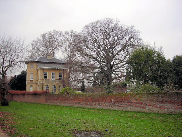 Asgill House alternative view. Author:  Sue Wallace CC BY 2.0