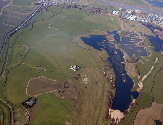 An aerial view from 4000 feet above the castle grounds – Author: Phil Laycock – CC BY-SA 2.0