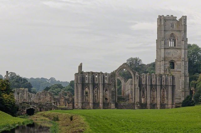 Fountains Abbey. Author: Antony McCallum CC BY-SA 4.0