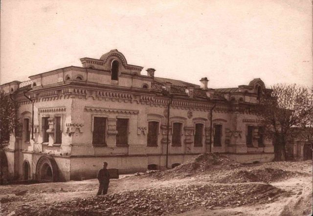 Ipatiev House photograph from 1928. 