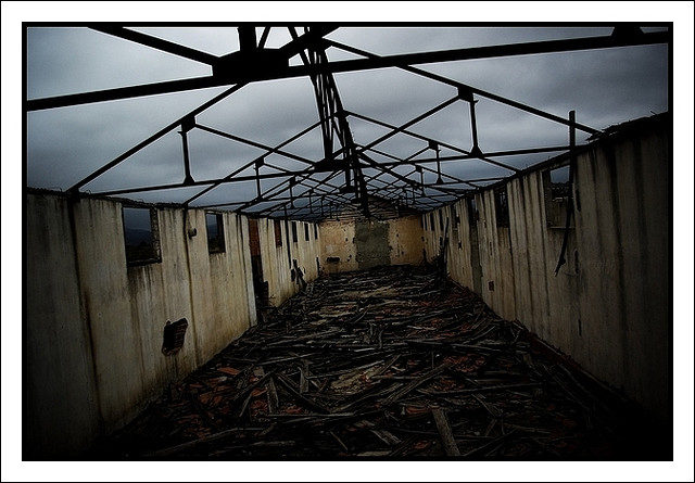 Some of the barracks in the camp. Author: gilles chiroleu CC BY 2.0