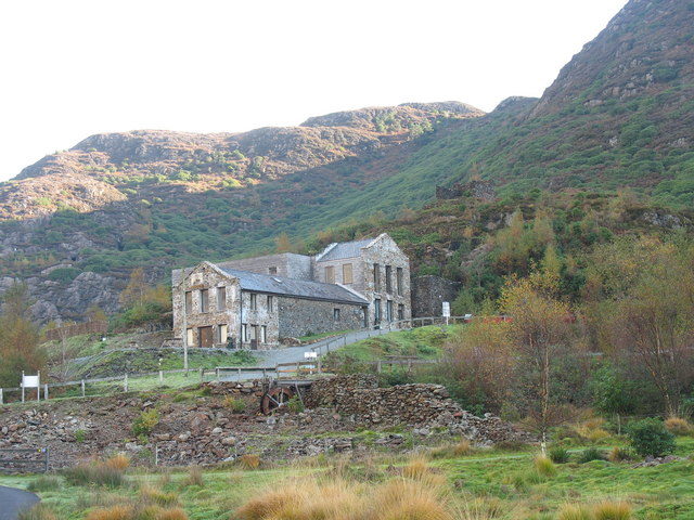 Sygun mine from afar. Author: Eric Jones CC BY-SA 2.0