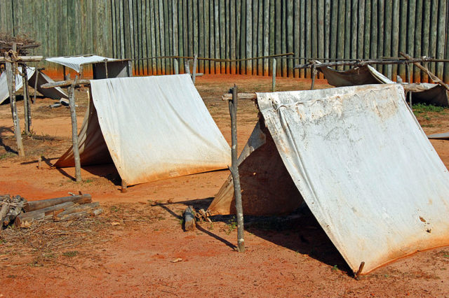 The tents where the prisoners were housed. Author: Judson McCranie CC BY-SA 3.0