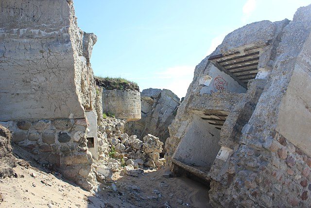 The fortress was deliberately demolished/ Author: Andrzej Otrębski – CC BY-SA 4.0