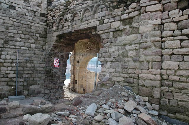 Some parts of it can be enjoyed only from a distance/ Author: joan ggk – CC BY 2.0