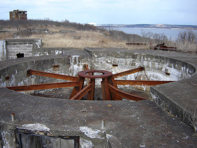 A mysterious looking structure/ Author: Ian Mackenzie CC BY 2.0