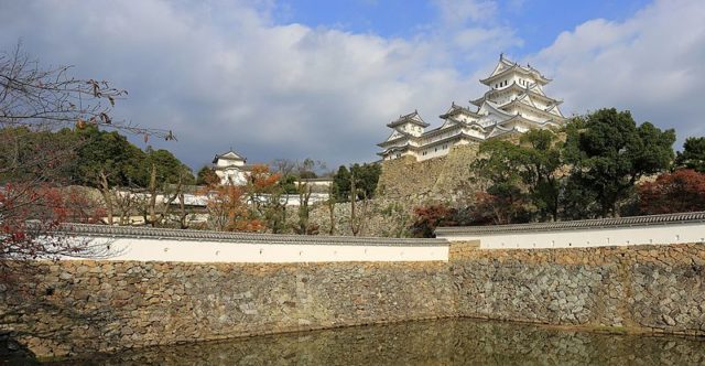 Himeji Castle/ Author: Martin Falbisoner CC BY-SA 4.0
