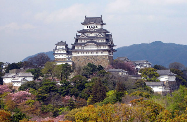 Himeji Castle/ Author: Bernard Gagnon CC BY-SA 3.0
