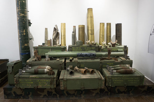 Some of the weaponry used. Author: Fanny Schertzer CC BY-SA 3.0
