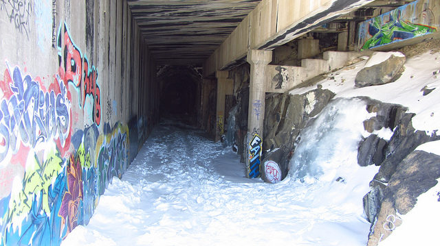 Donner Train Tunnels and Snow Sheds. Author: ChiefRanger – CC BY 2.0