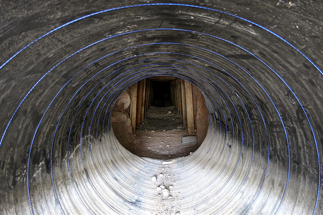 The Blocked Portal of a Mine at the Leadfield Site – Author: carlfbagge – CC BY 2.0