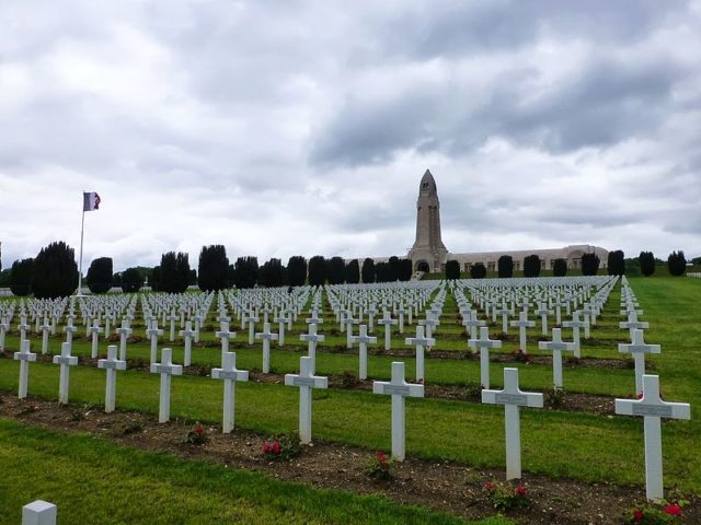 Douaumont cemeteries. Author: Paul Arps CC BY 2.0