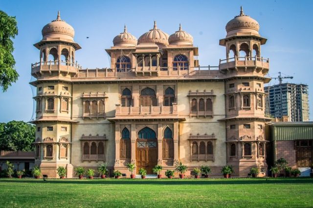 Mohatta Palace. Author: SameelNoman CC BY-SA 4.0