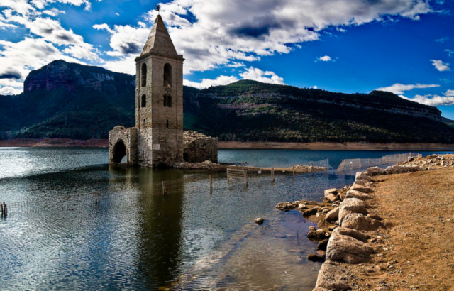 Sant Romà de Sau church surrounded by water