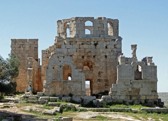 The ruins of the baptistry/ Author: Bernard Gagnon CC BY-SA 3.0