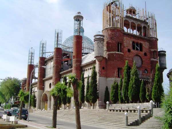 The way the cathedral looked in 2005. Author: Tony Rotondas – CC BY-SA 3.0