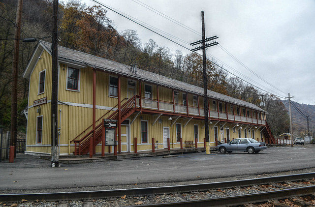 Thurmond WV Depot – Author: Mike – CC BY 2.0