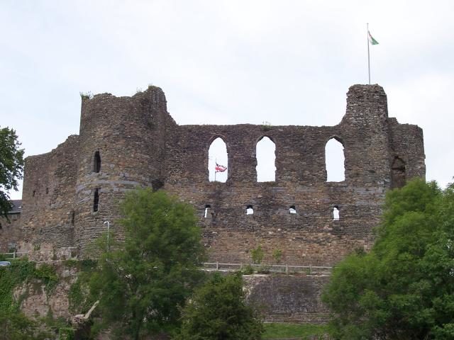 Haverfordwest Castle ruins. Author: Cered – CC BY-SA 2.0