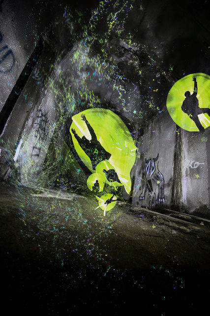 Artist installation inside the Cincinnati Subway Tunnels – Author: Aaron Bauer – CC BY 2.0