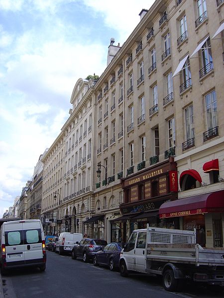 The former convent guesthouses at 229-235 rue Saint-Honoré. Author: Jospe – CC BY-SA 3.0