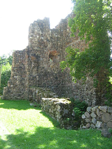 Remains of the southwestern tower