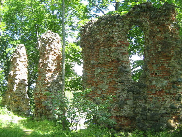 Remains of the eastern wall of the convent building